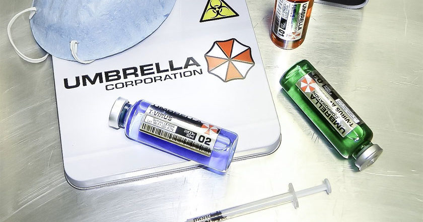 RESIDENT EVIL 3-VIAL VACCINE REPLICA SET