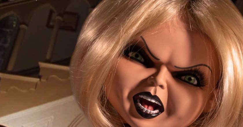 Closeup of the MDS Seed of Chucky Tiffany doll from Mezco