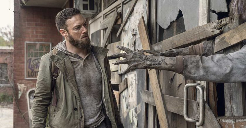 Ross Marquand as Aaron in The Walking Dead season 10.