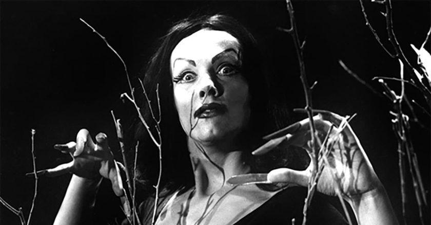 Maila Nurmi in Plan 9 From Outer Space