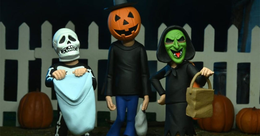 Toony Terrors Halloween 3 trick-or-treaters figures