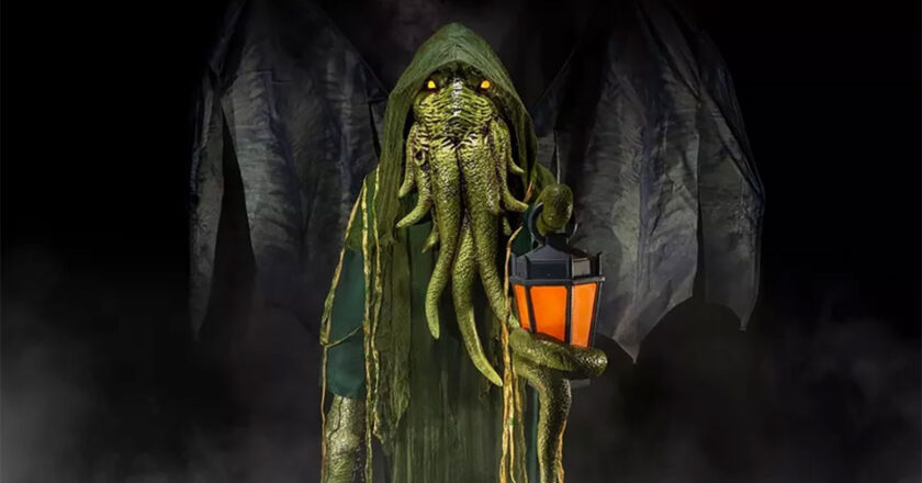 Party City Cthulhu animatronic