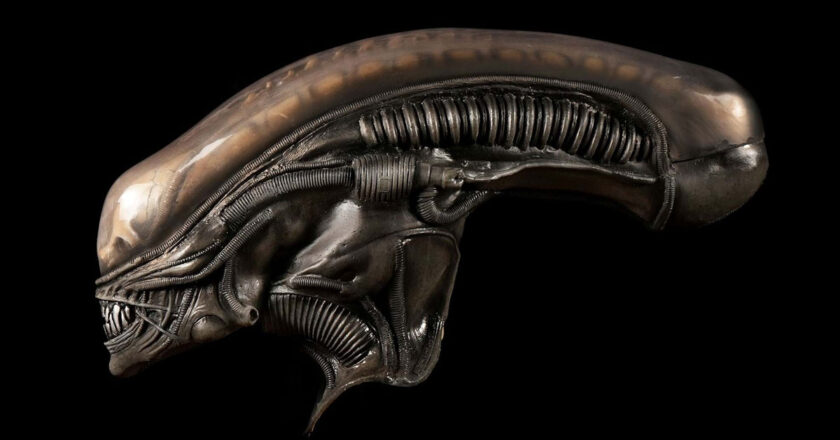 Collectors Grade Replica Alien Xenomorph Adult Mask