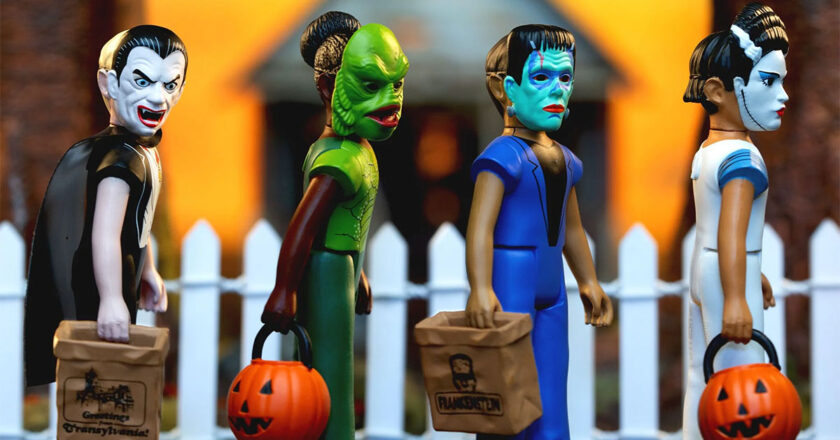 Universal Monsters Halloween Kids ReAction figures